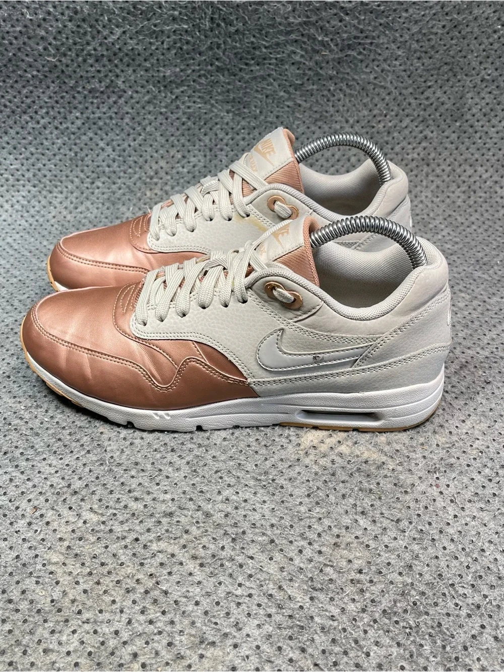 Nike Air Max 1 Ultra SE Metallic Toe Shoes Size 8 Womens